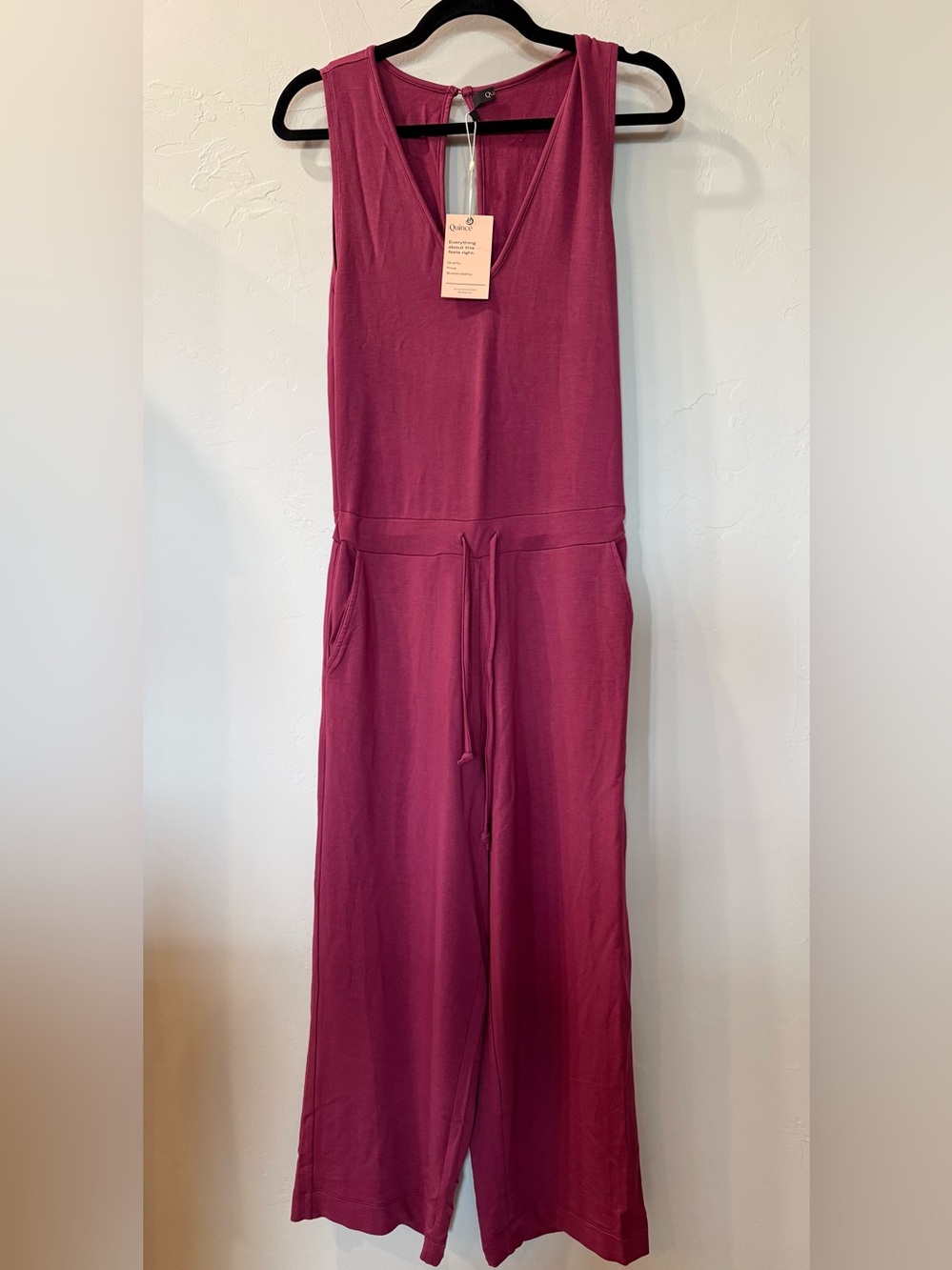 Quince V-Neck Sleeveless Jumpsuit in Berry Pink NWT Size Small Keyhole Back